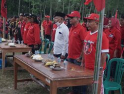 Membuka Turnamen Sepak Bola Plastik, Arif Wibowo : Ini Merupakan Wujud Syukur Kita atas Kemerdekaan Republik Indonesia