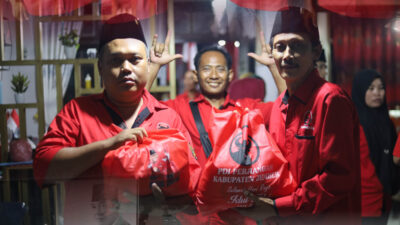DEWAN PIMPINAN CABANG (DPC) PDI PERJUANGAN KABUPATEN JEMBER BAGIKAN 10.000 PAKET SEMBAKO DI KABUPATEN JEMBER