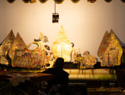 PERINGATAN HARI LAHIR BUNG KARNO EKO YUNIANTO BACALEG DPRD PROPINSI JATIM PDI PERJUANGAN DAPIL 5 (JEMBER-LUMAJANG) ADAKAN PAGELARAN WAYANG KULIT